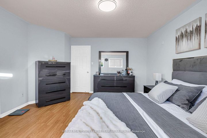 Photo 23 at 5958 Mersey Street, East Credit, Mississauga