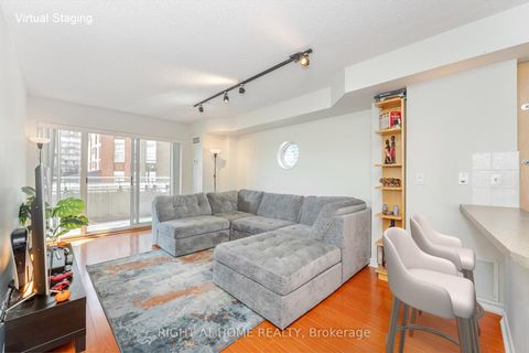 Photo 5 at 219 - 600 Queens Quay, Waterfront Communities C1, Toronto