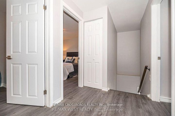 Photo 11 at 128 Avondale Boulevard, Avondale, Brampton