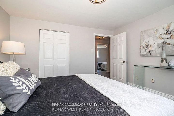 Photo 12 at 128 Avondale Boulevard, Avondale, Brampton