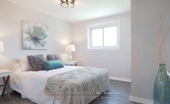 Photo 14 at 128 Avondale Boulevard, Avondale, Brampton