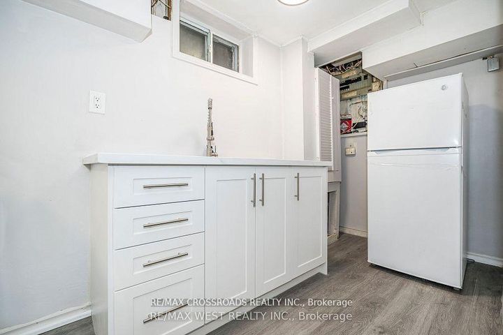 Photo 21 at 128 Avondale Boulevard, Avondale, Brampton