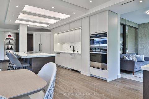Photo 14 at 405 - 342 Spadina Road, Forest Hill South, Toronto