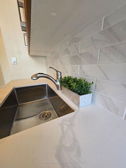 Photo 10 at 2110 - 18 Hillcrest Avenue, Willowdale East, Toronto