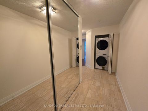 Photo 14 at 2110 - 18 Hillcrest Avenue, Willowdale East, Toronto