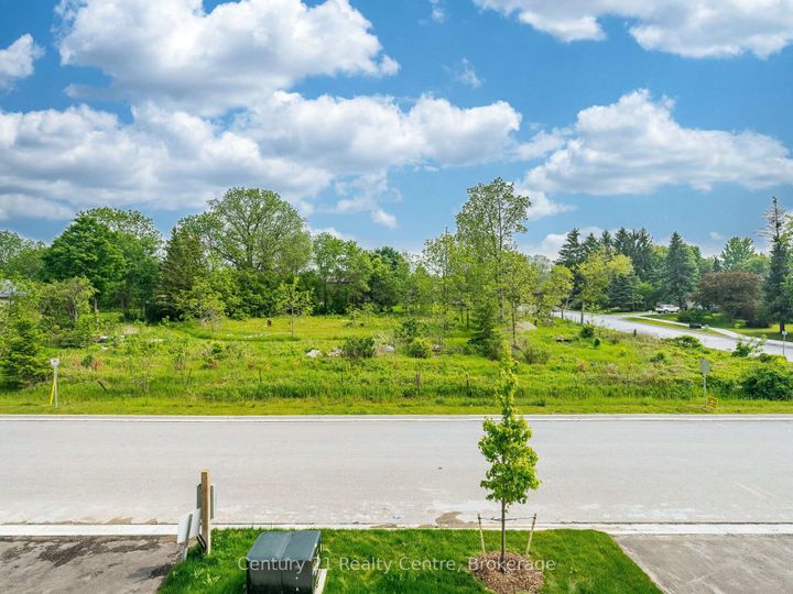 Photo 3 at 26 Hearn Street, Bond Head, Bradford West Gwillimbury