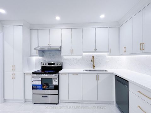 Photo 2 at 135 Scenic Mill Way, Windfields, Toronto