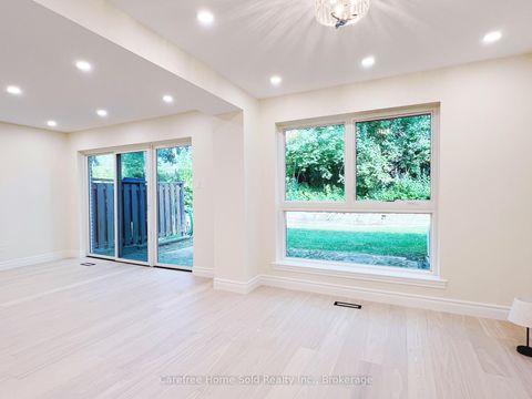 Photo 3 at 135 Scenic Mill Way, Windfields, Toronto