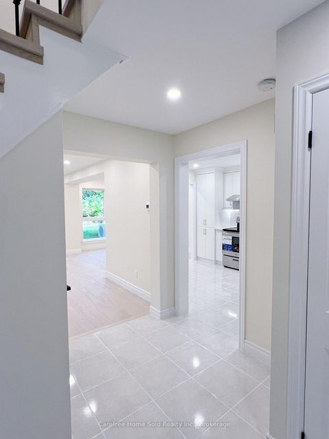 Photo 6 at 135 Scenic Mill Way, Windfields, Toronto