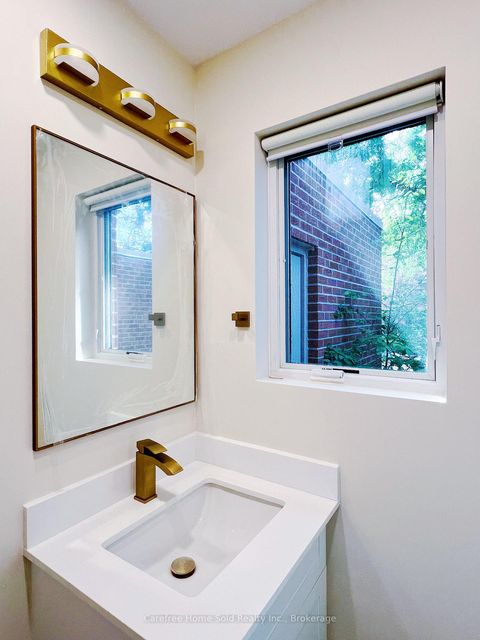 Photo 7 at 135 Scenic Mill Way, Windfields, Toronto