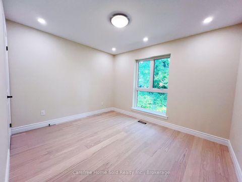 Photo 11 at 135 Scenic Mill Way, Windfields, Toronto