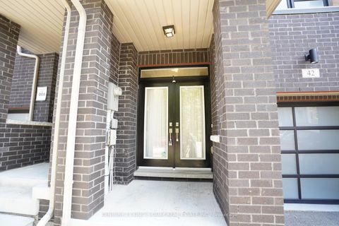 Photo 5 at 42 Fancamp Drive, Maple, Vaughan