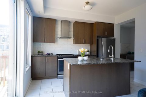 Photo 13 at 42 Fancamp Drive, Maple, Vaughan