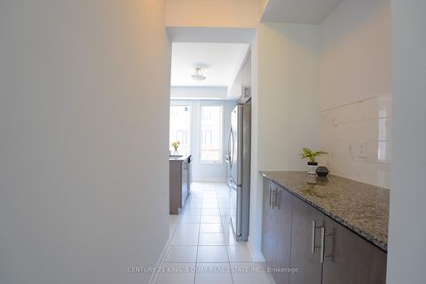 Photo 18 at 42 Fancamp Drive, Maple, Vaughan