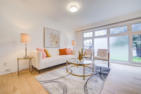 Photo 3 at 30 Deerfield Road, Bendale, Toronto