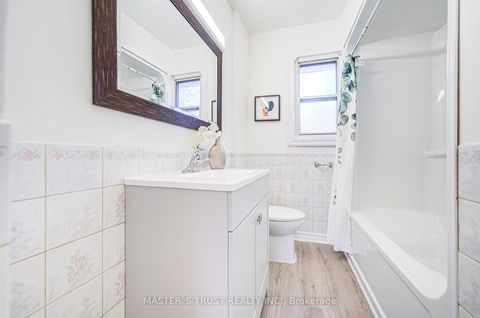 Photo 19 at 30 Deerfield Road, Bendale, Toronto