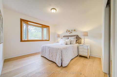 Photo 24 at 30 Deerfield Road, Bendale, Toronto