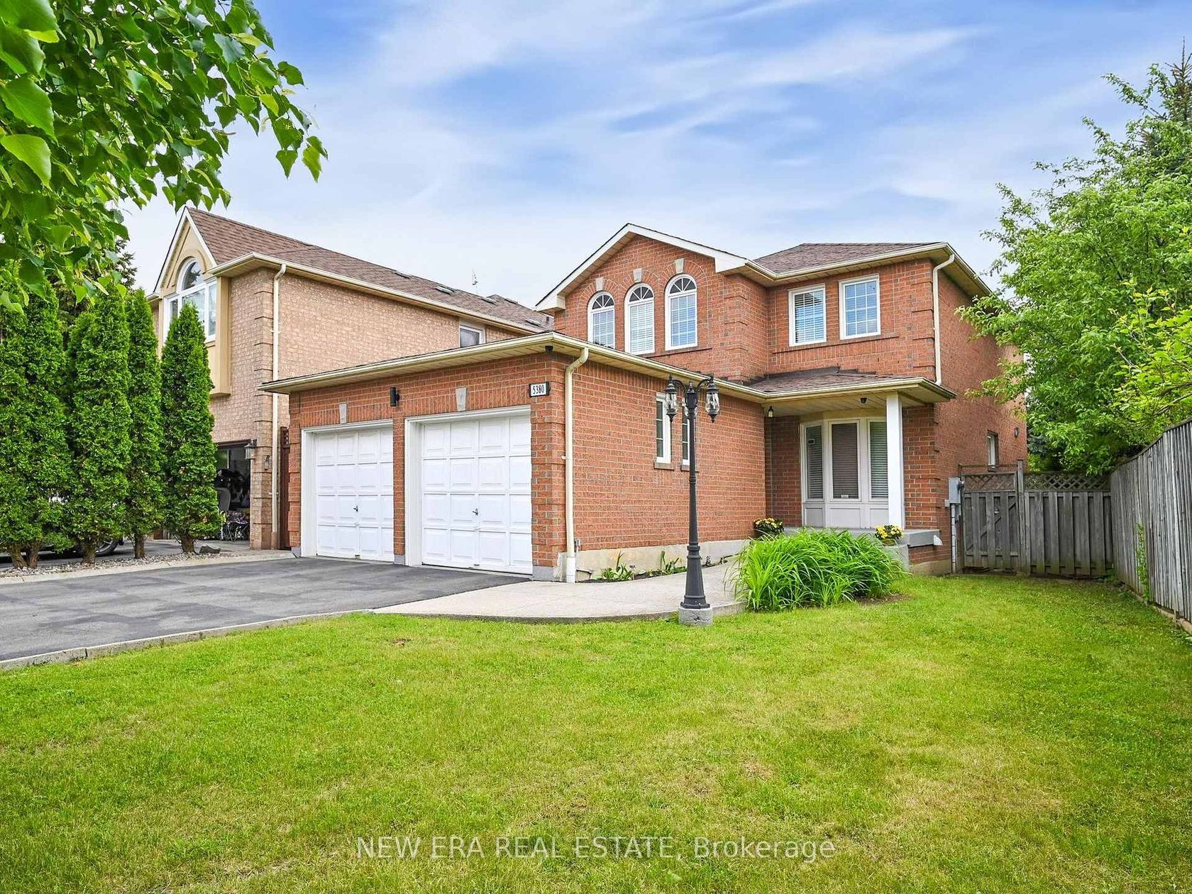 5380 Floral Hill Crescent, East Credit, Mississauga 