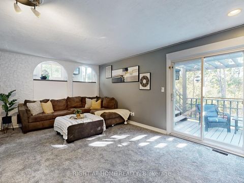 Photo 5 at 2 Hetherington Drive, Bowmanville, Clarington