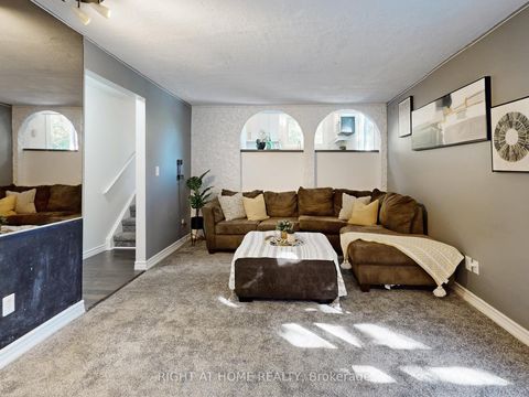 Photo 6 at 2 Hetherington Drive, Bowmanville, Clarington