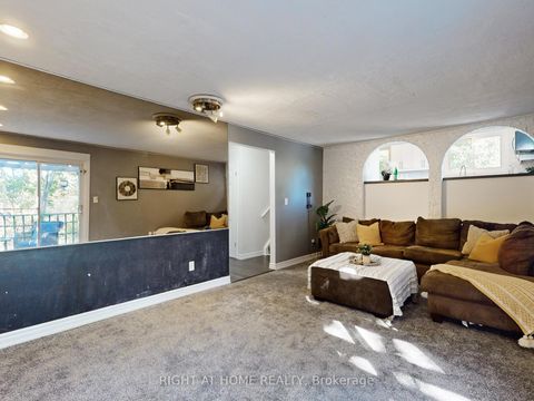 Photo 7 at 2 Hetherington Drive, Bowmanville, Clarington