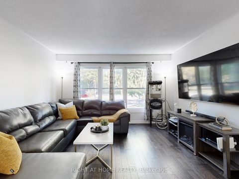 Photo 10 at 2 Hetherington Drive, Bowmanville, Clarington