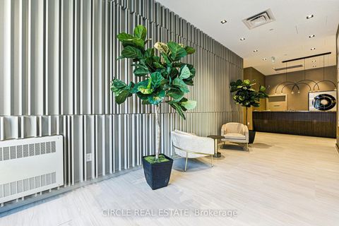 Photo 4 at 201 - 60 Honeycrisp Crescent, Vaughan Corporate Centre, Vaughan
