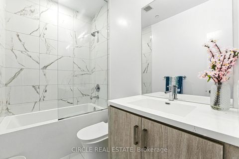 Photo 17 at 201 - 60 Honeycrisp Crescent, Vaughan Corporate Centre, Vaughan