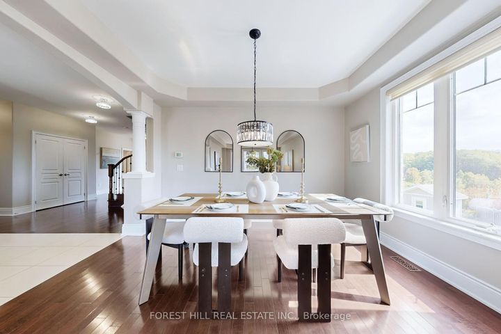 Photo 7 at 21 Farmhouse Crescent, Jefferson, Richmond Hill