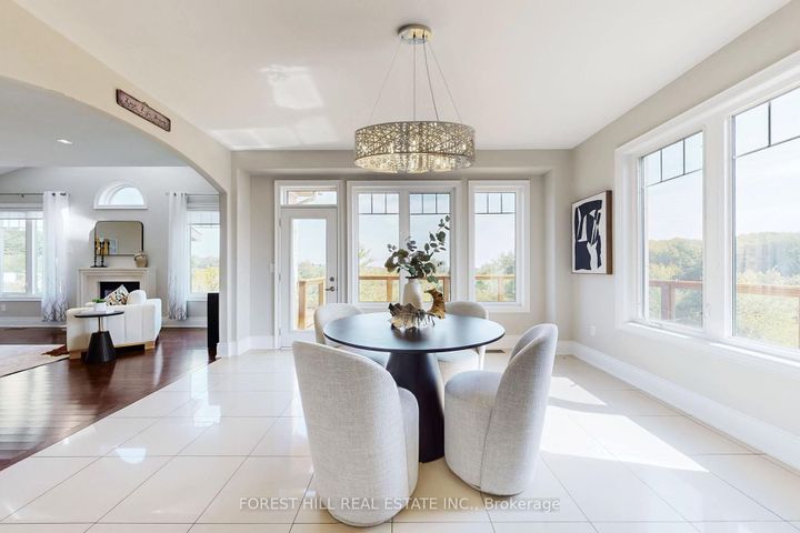 Photo 13 at 21 Farmhouse Crescent, Jefferson, Richmond Hill