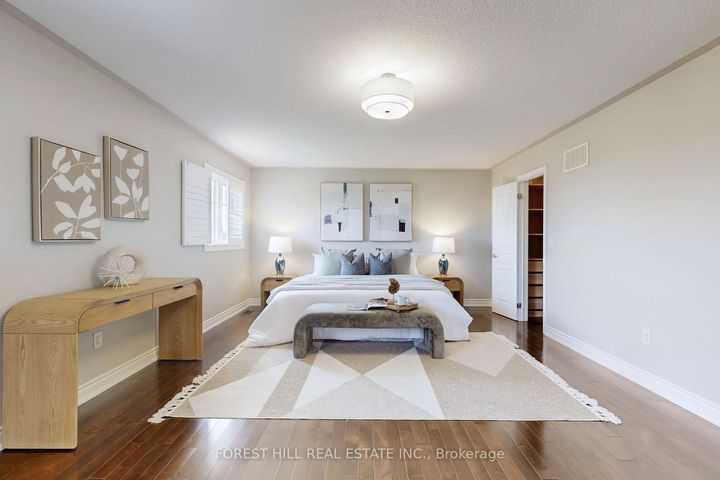Photo 17 at 21 Farmhouse Crescent, Jefferson, Richmond Hill