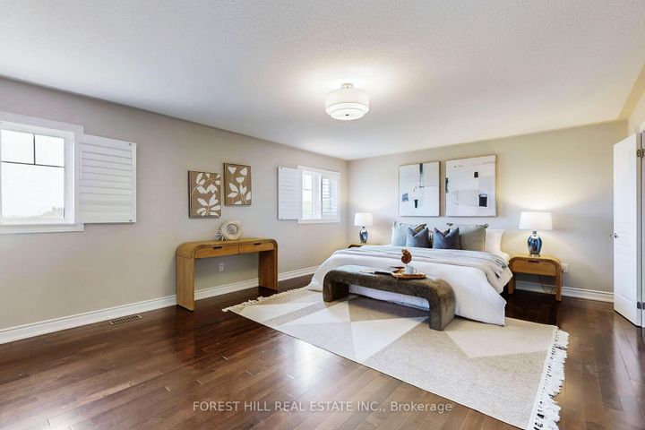 Photo 18 at 21 Farmhouse Crescent, Jefferson, Richmond Hill