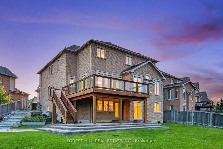 Photo 36 at 21 Farmhouse Crescent, Jefferson, Richmond Hill
