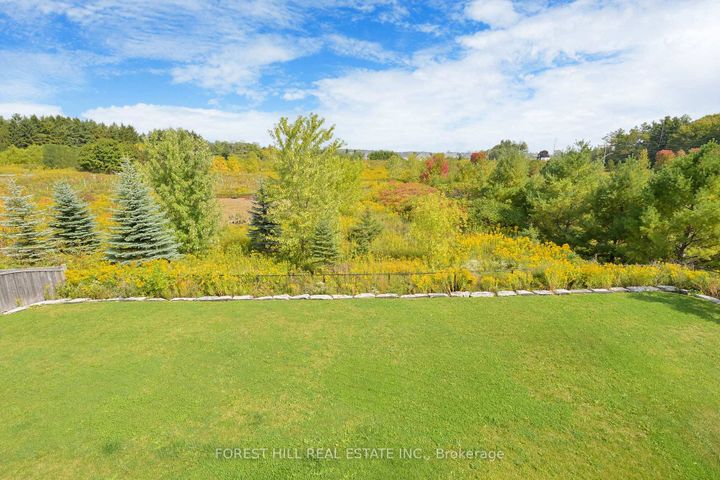 Photo 38 at 21 Farmhouse Crescent, Jefferson, Richmond Hill