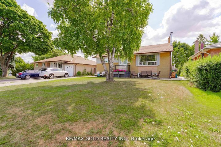 Photo 0 at 9 Ashwood Crescent, Avondale, Brampton