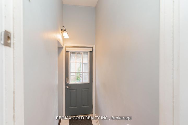 Photo 23 at 9 Ashwood Crescent, Avondale, Brampton
