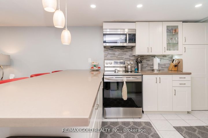 Photo 26 at 9 Ashwood Crescent, Avondale, Brampton