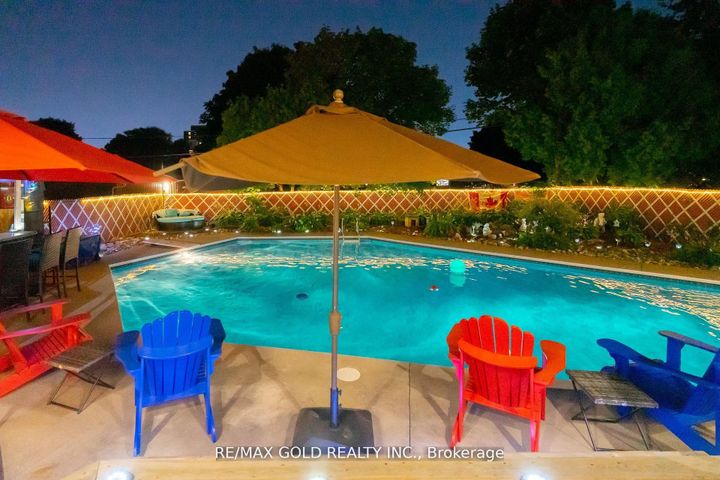 Photo 36 at 9 Ashwood Crescent, Avondale, Brampton