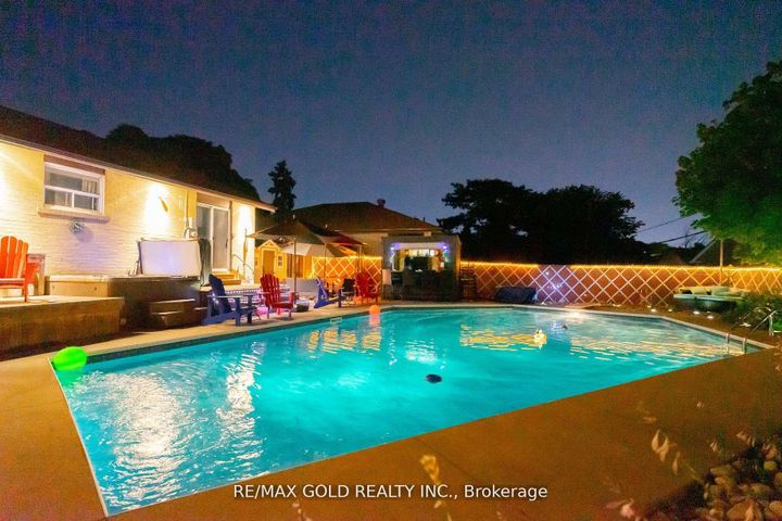 Photo 42 at 9 Ashwood Crescent, Avondale, Brampton
