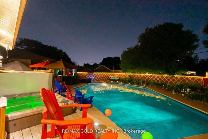 Photo 47 at 9 Ashwood Crescent, Avondale, Brampton