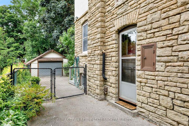 Photo 32 at 16 Palisades, Swansea, Toronto