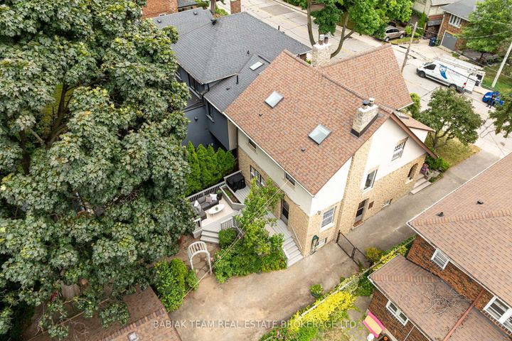 Photo 38 at 16 Palisades, Swansea, Toronto