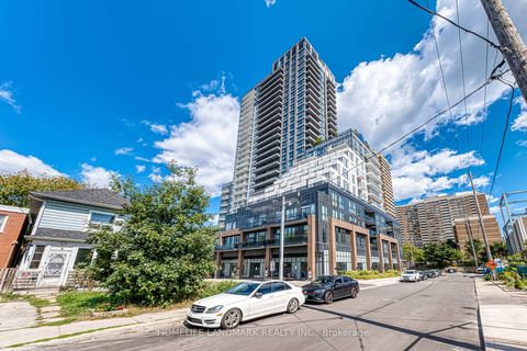 Photo 1 at unit 712 - 286 Main Street, Danforth, Toronto Photo 1 at unit 712 - 286 Main Street, Danforth, Toronto