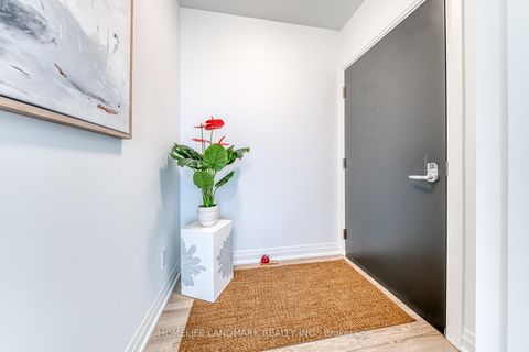 Photo 6 at unit 712 - 286 Main Street, Danforth, Toronto Photo 6 at unit 712 - 286 Main Street, Danforth, Toronto