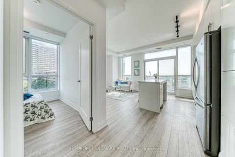 Photo 8 at unit 712 - 286 Main Street, Danforth, Toronto Photo 8 at unit 712 - 286 Main Street, Danforth, Toronto