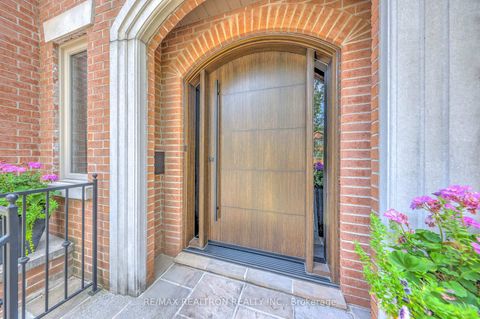 Photo 1 at 535 Brookdale Avenue, Nortown, Toronto
