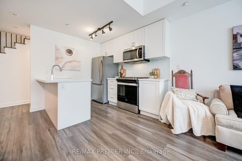 Photo 14 at 8 - 1479 O'Connor Drive, Parkview, Toronto