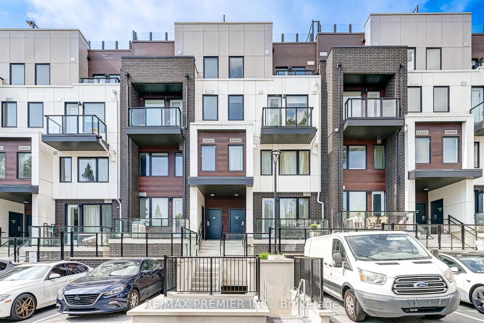 8 - 1479 O'Connor Drive, Parkview, Toronto 