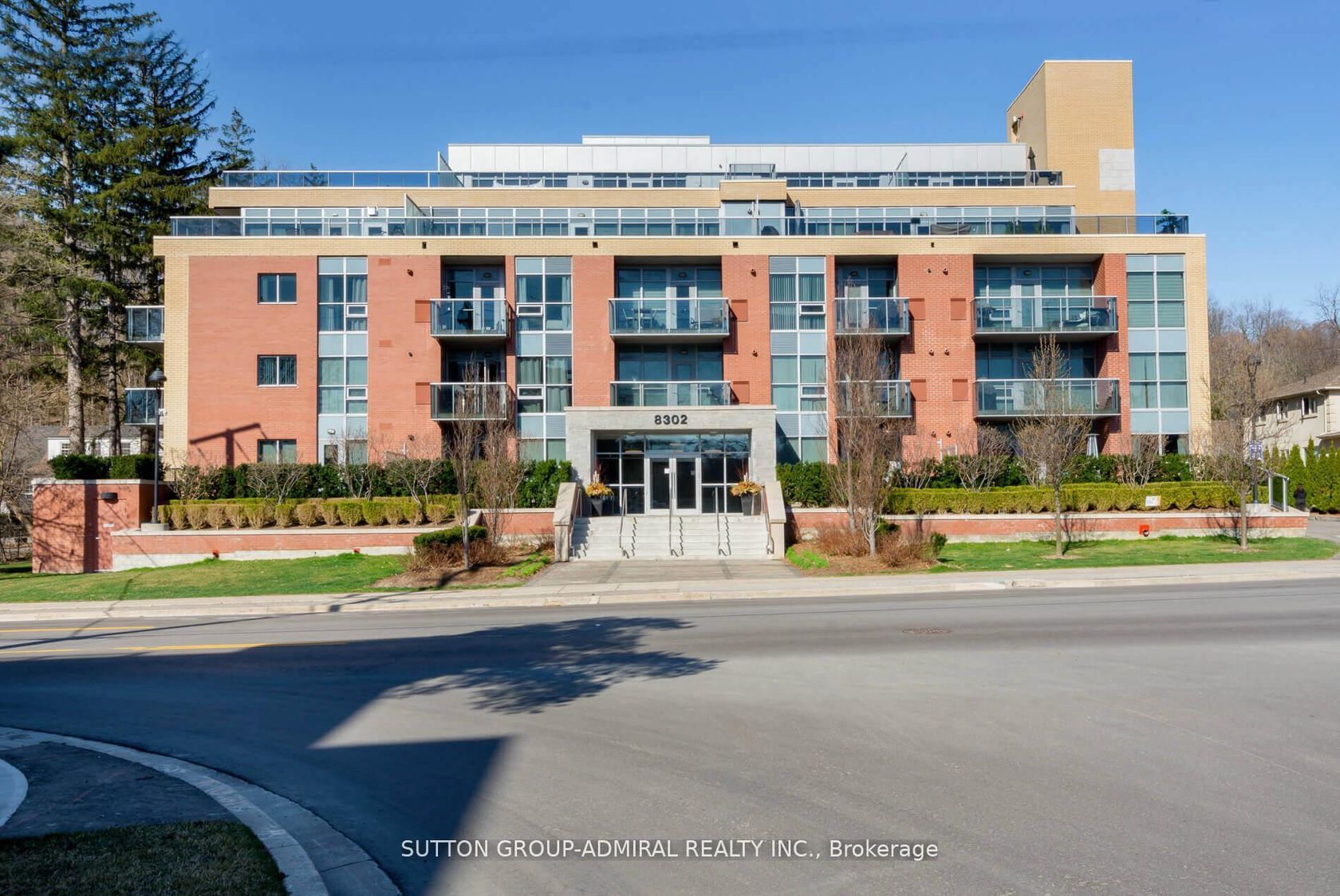 405 - 8302 Islington Avenue, Islington Woods, Vaughan 