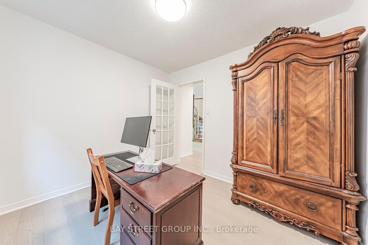 Photo 8 at 2524 Paula Court, Sheridan, Mississauga